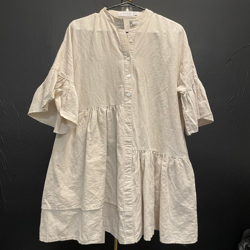 Petal & Pup. Linen dress. Worn once. Size 2.